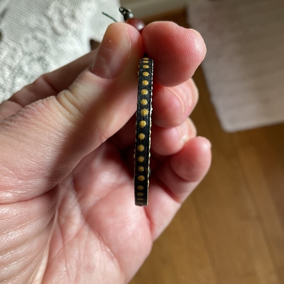 NWOT Wood Hand Painted Leather Black Cord Necklace/Earrings set - Picture 10 of 14